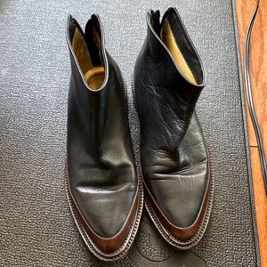 Walter Steiger hand made in Italy size 35 1/2 black with brown trim on toe heel